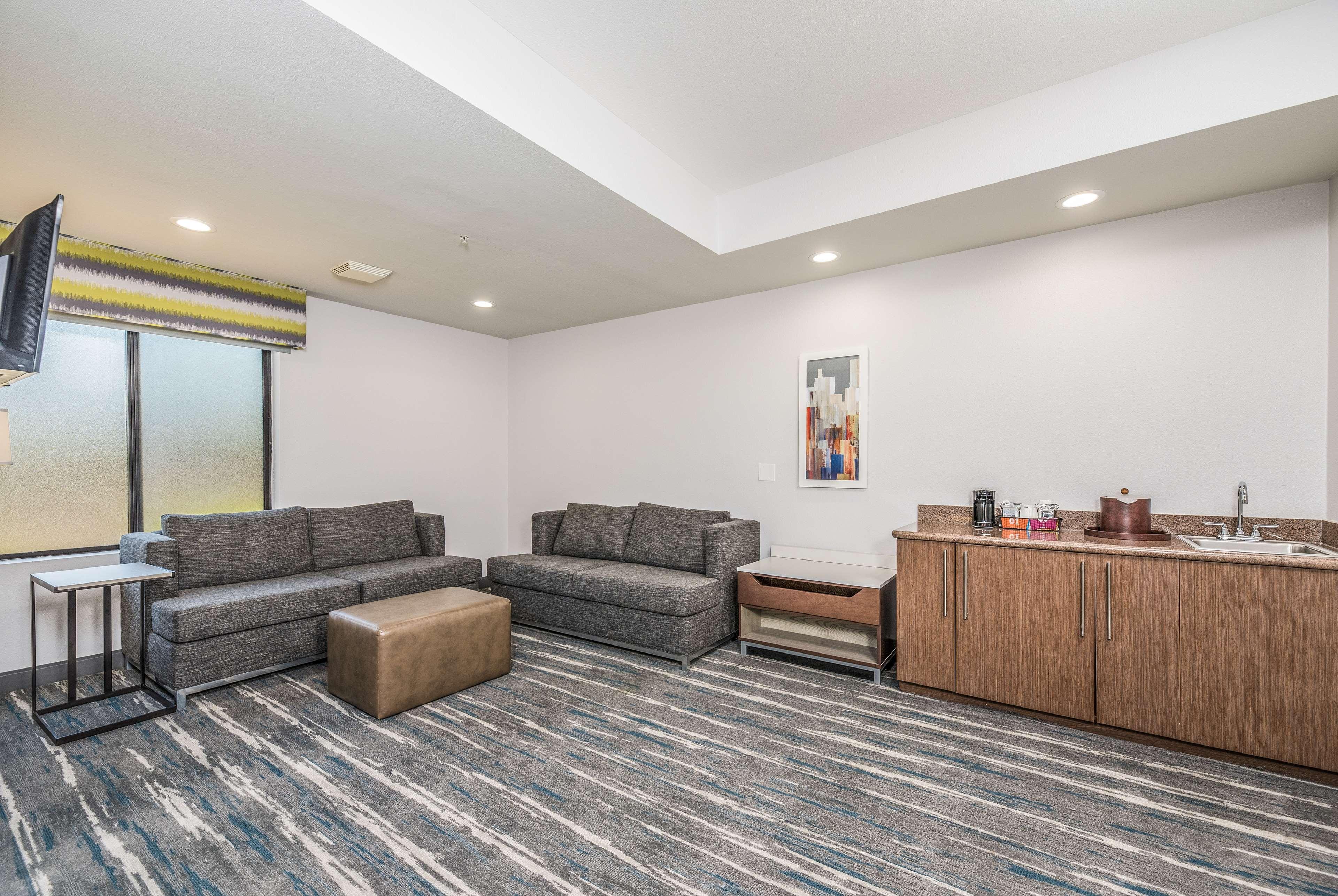 Hampton Inn Oakland-Хейуорд Экстерьер фото