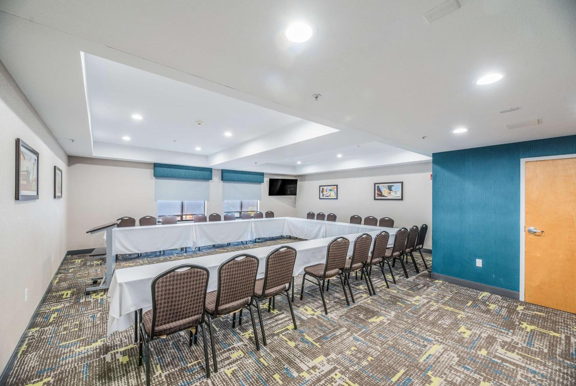 Hampton Inn Oakland-Хейуорд Экстерьер фото