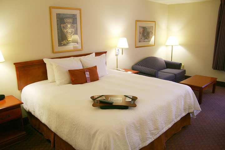 Hampton Inn Oakland-Хейуорд Номер фото